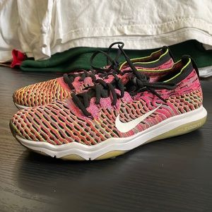 Nike zoom running flynit size 8 rare